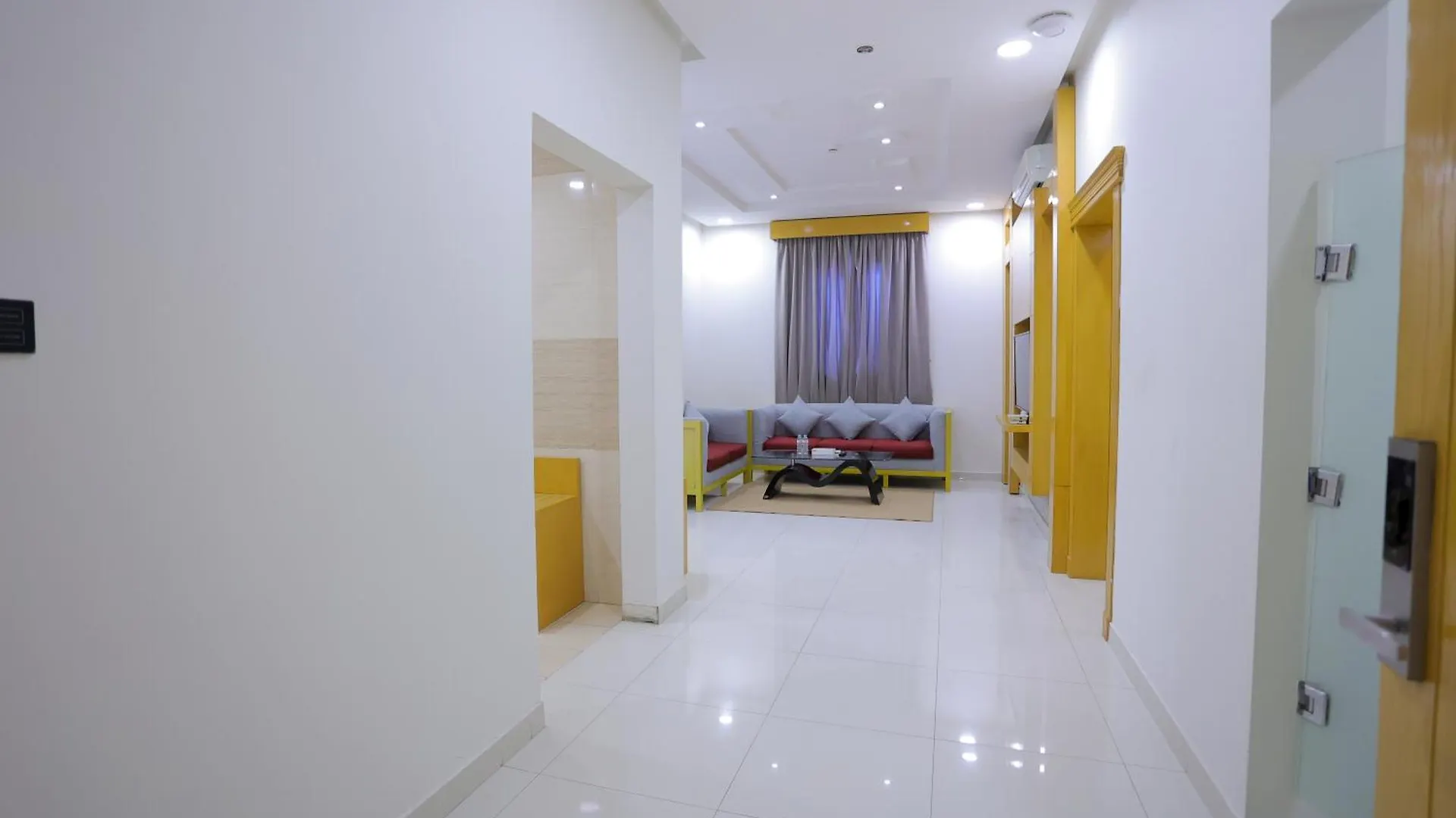 هوستا الملقا Aparthotel